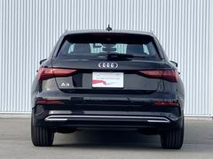 ��䥵���ɥ�����ɡ��θ����˾����ʻ��ѷ�������ߤ����֣��饤�ȥ���ӥ�פ⡢��ǽ����������ξΩ���������������ħŪ�ʥǥ�����Ǥ��� 5