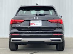 �����ή����뤳�Ȥʤ������Ĥλ���⿧�����뤳�ȤΤʤ��𡹤�����������Ĺ��ǯ���ФƤ�������̥��Ū�Ǥ���³���롣���Ρ֥�����쥹���������פ��������Υǥ�����ů�ؤǤ��� 4