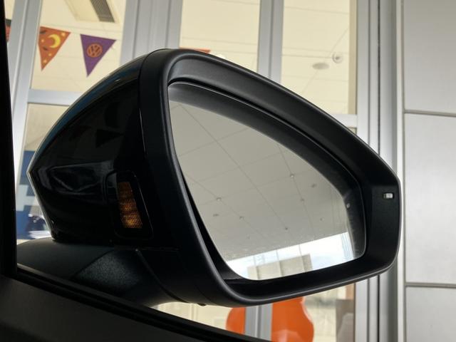 ＩＤ．４ プロ　認定中古車　ＥＴＣ　Ｂカメラ　アダクディブクルーズ　衝突軽減ブレーキ　ブラインドスポットモニター　リアトラフィックアラート　パワーテールゲート　シートヒーター（17枚目）