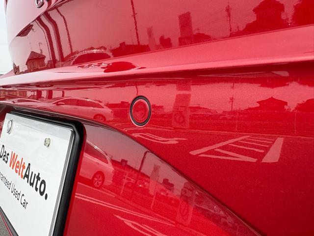 ポロＧＴＩ ベースグレード　スポーツセレクトＰＫＧ　ＬＥＤマトリックスヘッドライト　１８インチＡＷ　ＡＣＣ　トラベルアシスト　デジタルメーター　Ａｐｐ－Ｃｏｎｎｅｃｔ　ワイヤレスチャージ　ブラインドスポット　レーンキープアシスト（17枚目）