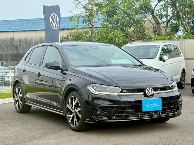 ポロ ＴＳＩ　Ｒライン　ＬＥＤマトリックスヘッドライト　トラベルアシスト　デジタルメーター　ＡＣＣ　レーンアシスト　パーキングセンサー　後方死角検知機能　Ａｐｐ－Ｃｏｎｎｅｃｔ　バックカメラ　ワイヤレスチャージ　認定中古車（7枚目）