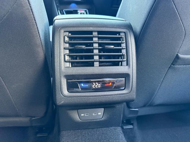 ゴルフＧＴＩ ベースグレード　デモカー　アダプティブシャシーコントロールＤＣＣ　１９インチＡＷ　ＩＱライト　全周囲カメラ　シートヒーター　ワイヤレスチャージ　ＡＣＣ　トラベルアシスト　ハンドルヒーター　アンビエントライト（46枚目）