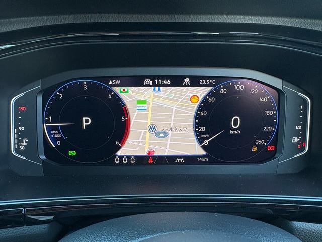 Ｔ－ロック ＴＤＩ　４モーション　ブラックスタイル　登録済未使用車　アスコットグレー　ＩＱライト　ＡＣＣ　トラベルアシスト　デジタルメーター　Ａｐｐ－Ｃｏｎｎｅｃｔ　ワイヤレスチャージ　電動リヤゲート　障害物センサー　ブラインドスポット　新車保証継承（26枚目）