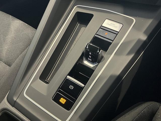 �o�����W�Ɨ��^�Z���N�^���o�[�B�ǂ̃M�A�|�W�V����������o�����W�֐؂�ւ��邱�Ƃ��\�ł��B�G���N�g���j�b�N�p�[�L���O�u���[�L�ɂ̓I�[�g�z�[���h�@�\��������Ă��܂��B