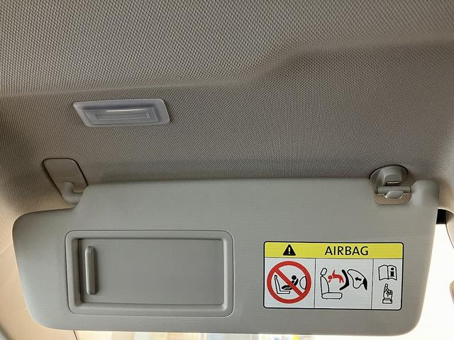 �T���o�C�U�[�ɂk�d�c�Ɩ��t���o�j�e�B�~���[���Z�b�g����Ă��܂��B���͂��Â��Ă����K�ɗ��p�ł��܂��B