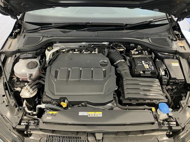 �������Q�D�O�k�s�c�h�@�f�B�[�[���G���W�����ځB�͋����ƒ�R��𗼗��B