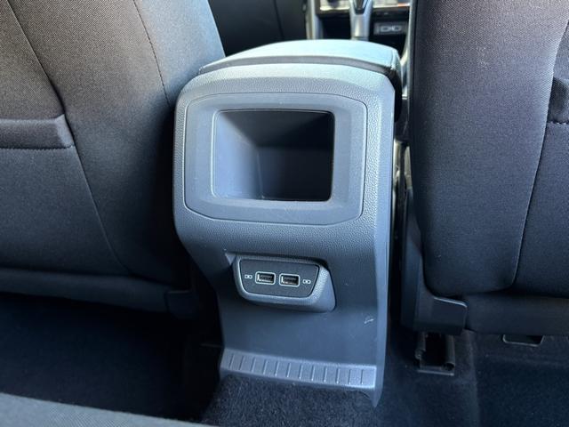 �㕔���ȗp�̂t�r�a���Q���p�ӂ���Ă��܂��B�[�d���d�Ȃ������Ȃǂɖ𗧂��܂��B