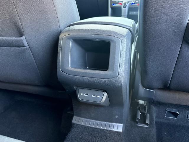 �㕔���ȗp�̂t�r�a���Q���p�ӂ���Ă��܂��B�[�d���d�Ȃ������Ȃǂɖ𗧂��܂��B