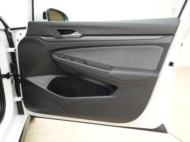 ゴルフ ＴＤＩ　Ｒライン　プラチナムエディション　認定中古車　ディーゼル　特別仕様車　ＩＱ．ＬＩＧＨＴ　純正ナビ　バックカメラ　液晶メーター　デイライト　Ａｐｐ－Ｃｏｎｎｅｃｔ　ＥＴＣ　トラベルアシスト　シートヒーター　Ｂｌｕｅｔｏｏｔｈ　ＡＣＣ（22枚目）