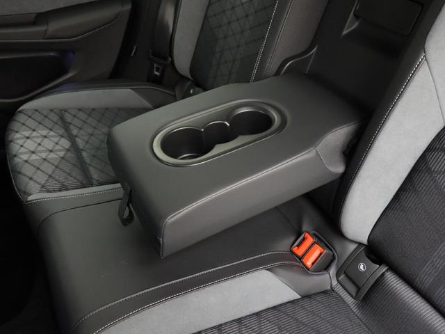 ゴルフ ＴＤＩ　Ｒライン　プラチナムエディション　認定中古車　ディーゼル　特別仕様車　ＩＱ．ＬＩＧＨＴ　純正ナビ　バックカメラ　液晶メーター　デイライト　Ａｐｐ－Ｃｏｎｎｅｃｔ　ＥＴＣ　トラベルアシスト　シートヒーター　Ｂｌｕｅｔｏｏｔｈ　ＡＣＣ（51枚目）