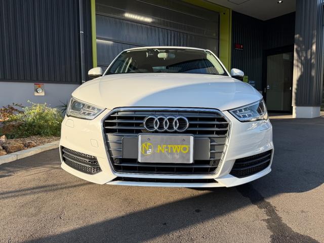 A1スポーツバック 1.0TFSI ワンオーナー ドライブレコーダー前後 ETC Bluetooth アイドリングストップ パーキングセンサー 禁煙車(3枚目)