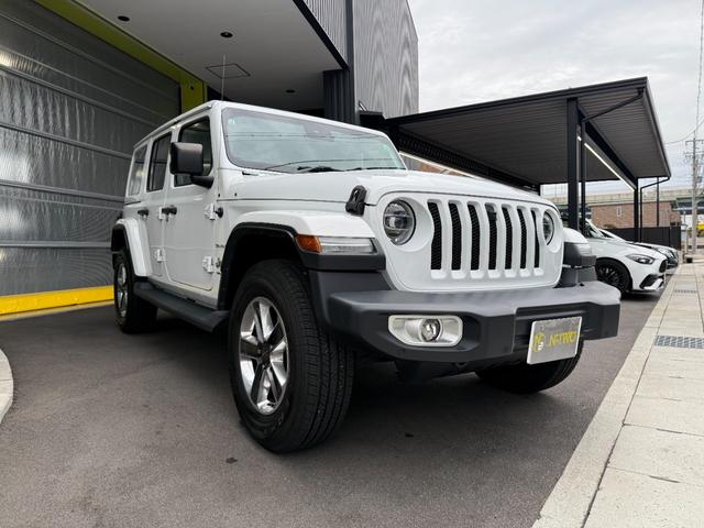 ジープ・ラングラーアンリミテッド サハラ アンリミテッドサハラ3.6L4WD AppleCarPlay対応 ベージュレザー スペアキー有 シートヒーター アダプティブクルーズコントロール 純正アルミホイール18インチ ETC2.0 ドラレコ(4枚目)