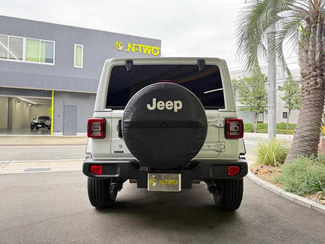 ジープ・ラングラーアンリミテッド サハラ アンリミテッドサハラ3.6L4WD AppleCarPlay対応 ベージュレザー スペアキー有 シートヒーター アダプティブクルーズコントロール 純正アルミホイール18インチ ETC2.0 ドラレコ(7枚目)