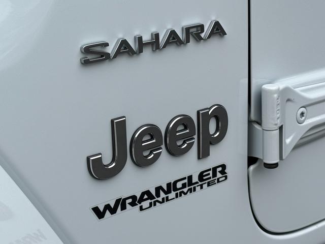 ジープ・ラングラーアンリミテッド サハラ アンリミテッドサハラ3.6L4WD AppleCarPlay対応 ベージュレザー スペアキー有 シートヒーター アダプティブクルーズコントロール 純正アルミホイール18インチ ETC2.0 ドラレコ(13枚目)