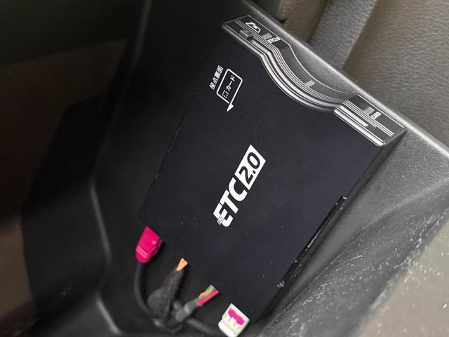 ジープ・ラングラーアンリミテッド サハラ アンリミテッドサハラ3.6L4WD AppleCarPlay対応 ベージュレザー スペアキー有 シートヒーター アダプティブクルーズコントロール 純正アルミホイール18インチ ETC2.0 ドラレコ(42枚目)