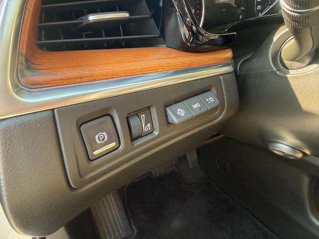 キャデラックXT5クロスオーバー プラチナム サンルーフ ベージュセミアニリンレザーシート ワンオーナー Apple Car Play対応 BOSEサラウンドサウンド デジタルインナーミラー ドライブレコーダー ETC(18枚目)