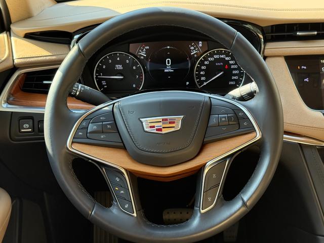 キャデラックXT5クロスオーバー プラチナム サンルーフ ベージュセミアニリンレザーシート ワンオーナー Apple Car Play対応 BOSEサラウンドサウンド デジタルインナーミラー ドライブレコーダー ETC(20枚目)