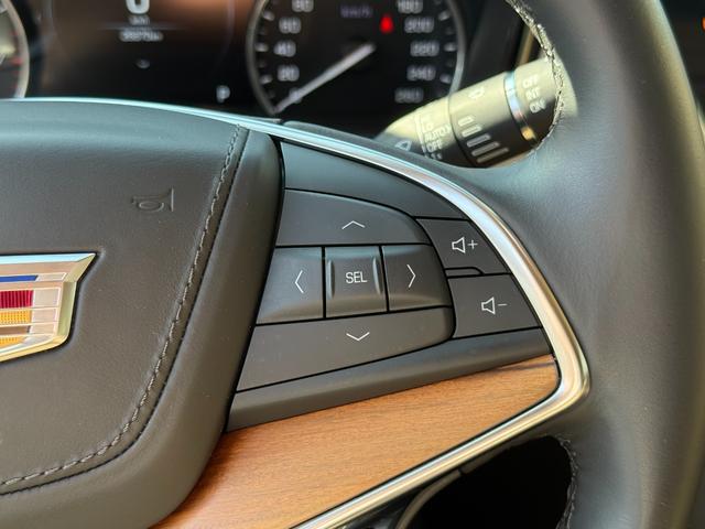 キャデラックXT5クロスオーバー プラチナム サンルーフ ベージュセミアニリンレザーシート ワンオーナー Apple Car Play対応 BOSEサラウンドサウンド デジタルインナーミラー ドライブレコーダー ETC(22枚目)