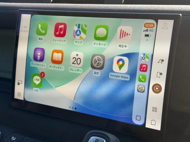 ディフェンダー 　７５台限定　グラスミアグリーンエクステリアカラー（メタリックペイント）　　ステアリングホイール　（ヒーター付）　７５周年グラフィック（テールゲート・クロスカービームエンドキャップ）（24枚目）