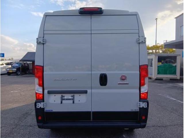 デュカト 　新車　正規ディーラー車　全長５４１ｃｍ　全幅２１０ｃｍ　全高２５２ｃｍ２．２Ｌディーゼルターボエンジン　トルクコンバーター式９速ＡＴ　国内純正ナビ　ＥＴＣ２．０　カープレイ搭載（13枚目）