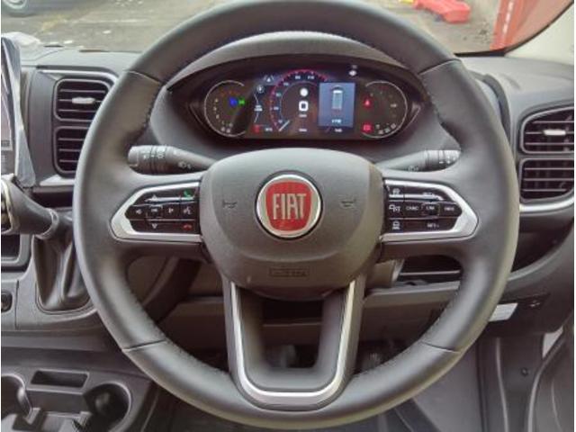 デュカト 　新車　正規ディーラー車　全長５４１ｃｍ　全幅２１０ｃｍ　全高２５２ｃｍ２．２Ｌディーゼルターボエンジン　トルクコンバーター式９速ＡＴ　国内純正ナビ　ＥＴＣ２．０　カープレイ搭載（40枚目）