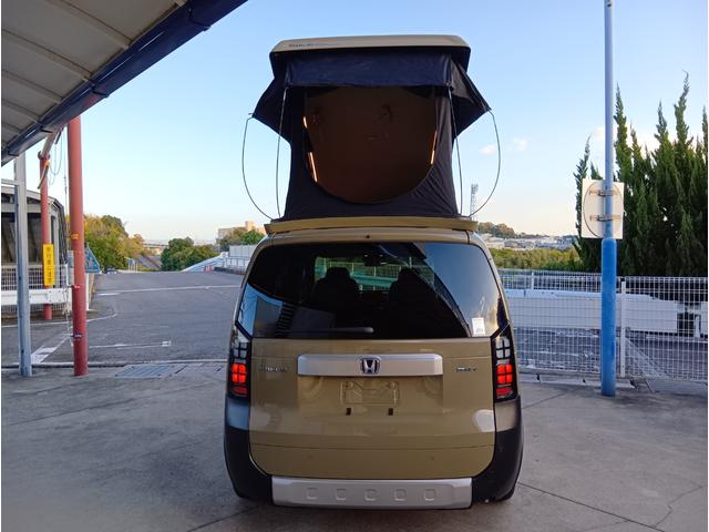 フリード ｅ：ＨＥＶクロスター　新車／キャンピングカー／ホワイトハウスキャンパー／ＰＯＰＵＰ／ポップアップ／車中泊／ＦＦヒーター／回転シート（6枚目）