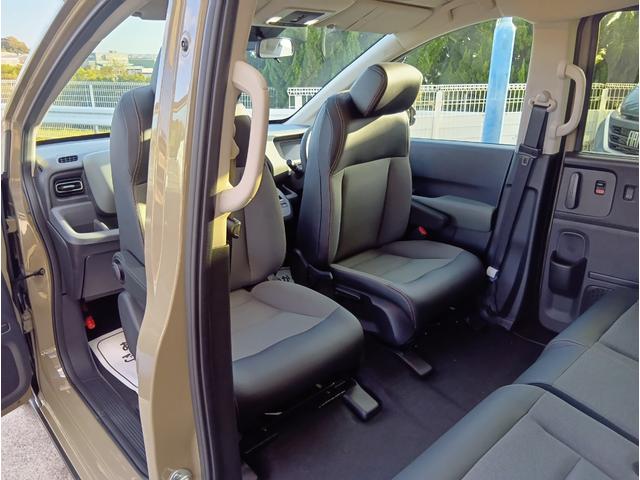 フリード ｅ：ＨＥＶクロスター　新車／キャンピングカー／ホワイトハウスキャンパー／ＰＯＰＵＰ／ポップアップ／車中泊／ＦＦヒーター／回転シート（18枚目）