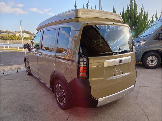 フリード ｅ：ＨＥＶクロスター　新車／キャンピングカー／ホワイトハウスキャンパー／ＰＯＰＵＰ／ポップアップ／車中泊／ＦＦヒーター／回転シート（24枚目）