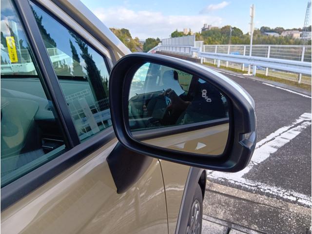 フリード ｅ：ＨＥＶクロスター　新車／キャンピングカー／ホワイトハウスキャンパー／ＰＯＰＵＰ／ポップアップ／車中泊／ＦＦヒーター／回転シート（30枚目）