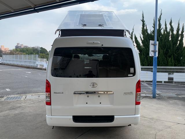 ハイエースバン ＳロングワイドＤＸ　ＧＬパッケージ　ハイエースキャンパー／ホワイトハウスキャンパー製／ＦＲＰオリジナＰＯＰ　ＵＰルーフ＆テント／ギャレー／４０Ｌ冷蔵庫／カセットコンロ＆コンパクトシンク／ＣＴＥＫ昇圧走行充電システム／フライスクリーン（5枚目）