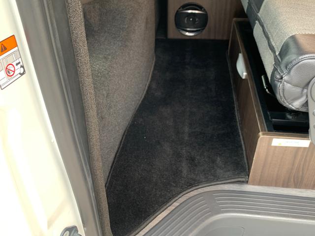 ハイエースバン ＳロングワイドＤＸ　ＧＬパッケージ　ハイエースキャンパー／ホワイトハウスキャンパー製／ＦＲＰオリジナＰＯＰ　ＵＰルーフ＆テント／ギャレー／４０Ｌ冷蔵庫／カセットコンロ＆コンパクトシンク／ＣＴＥＫ昇圧走行充電システム／フライスクリーン（42枚目）