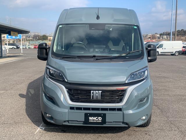 デュカト Ｌ２Ｈ２　正規ディーラー車　５人乗り１ナンバー　国内架装　全長５４１ｃｍ　全幅２１０ｃｍ　全高２５２ｃｍ２．２Ｌディーゼルターボエンジン　トルクコンバーター式９速ＡＴ　国内純正ナビ　ＥＴＣ２．０　カープレイ搭載（4枚目）