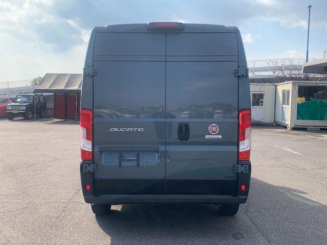 デュカト Ｌ２Ｈ２　正規ディーラー車　５人乗り１ナンバー　国内架装　全長５４１ｃｍ　全幅２１０ｃｍ　全高２５２ｃｍ２．２Ｌディーゼルターボエンジン　トルクコンバーター式９速ＡＴ　国内純正ナビ　ＥＴＣ２．０　カープレイ搭載（7枚目）