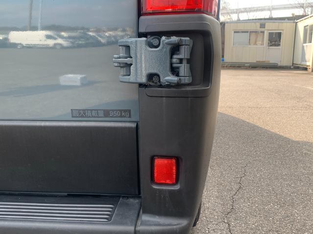 デュカト Ｌ２Ｈ２　正規ディーラー車　５人乗り１ナンバー　国内架装　全長５４１ｃｍ　全幅２１０ｃｍ　全高２５２ｃｍ２．２Ｌディーゼルターボエンジン　トルクコンバーター式９速ＡＴ　国内純正ナビ　ＥＴＣ２．０　カープレイ搭載（49枚目）