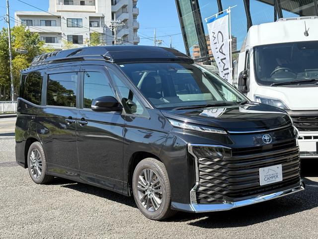 ヴォクシー ハイブリッドＳ－Ｇ　キャンパー装備新品／大人４人就寝／ポップアップルーフ／シートヒーター／デュアルエアコン／サブバッテリー／ＦＦヒーター／外部電源＆ＡＣコンセント／網戸／プライバシーカーテン／キャンピングカー／キャンパー（15枚目）
