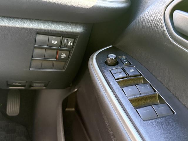 ヴォクシー ハイブリッドＳ－Ｇ　キャンパー装備新品／大人４人就寝／ポップアップルーフ／シートヒーター／デュアルエアコン／サブバッテリー／ＦＦヒーター／外部電源＆ＡＣコンセント／網戸／プライバシーカーテン／キャンピングカー／キャンパー（44枚目）