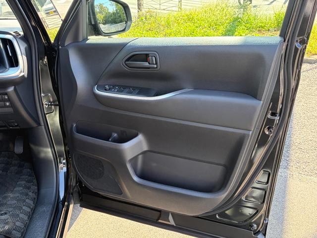 ヴォクシー ハイブリッドＳ－Ｇ　キャンパー装備新品／大人４人就寝／ポップアップルーフ／シートヒーター／デュアルエアコン／サブバッテリー／ＦＦヒーター／外部電源＆ＡＣコンセント／網戸／プライバシーカーテン／キャンピングカー／キャンパー（47枚目）