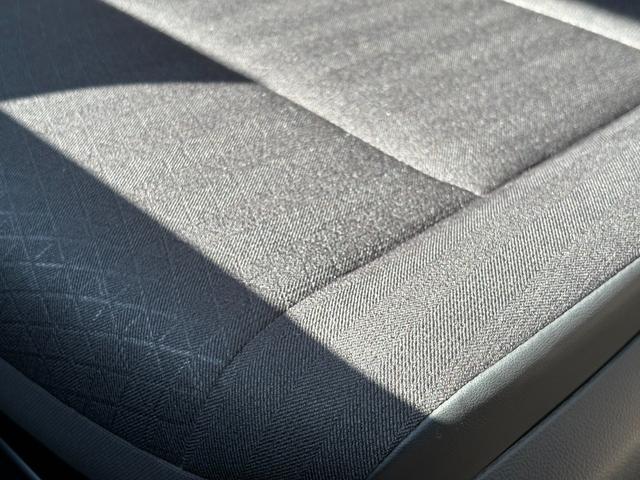 ヴォクシー ハイブリッドＳ－Ｇ　キャンパー装備新品／大人４人就寝／ポップアップルーフ／シートヒーター／デュアルエアコン／サブバッテリー／ＦＦヒーター／外部電源＆ＡＣコンセント／網戸／プライバシーカーテン／キャンピングカー／キャンパー（49枚目）