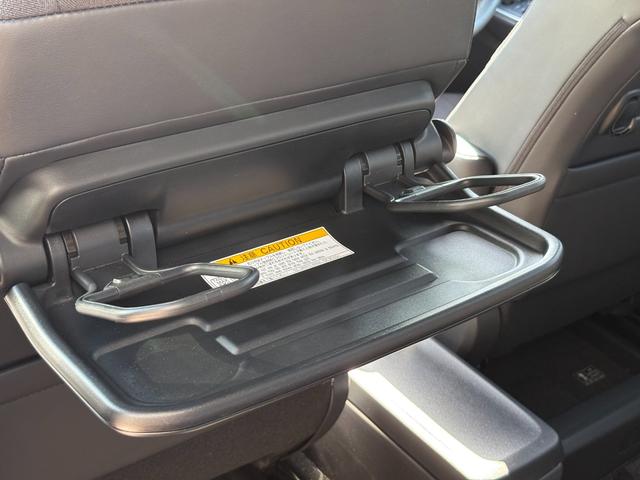 ヴォクシー ハイブリッドＳ－Ｇ　キャンパー装備新品／大人４人就寝／ポップアップルーフ／シートヒーター／デュアルエアコン／サブバッテリー／ＦＦヒーター／外部電源＆ＡＣコンセント／網戸／プライバシーカーテン／キャンピングカー／キャンパー（58枚目）