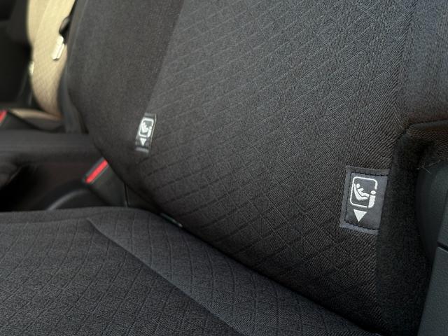 ヴォクシー ハイブリッドＳ－Ｇ　キャンパー装備新品／大人４人就寝／ポップアップルーフ／シートヒーター／デュアルエアコン／サブバッテリー／ＦＦヒーター／外部電源＆ＡＣコンセント／網戸／プライバシーカーテン／キャンピングカー／キャンパー（61枚目）