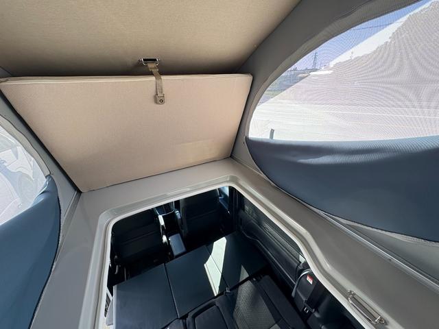 ヴォクシー ハイブリッドＳ－Ｇ　キャンパー装備新品／大人４人就寝／ポップアップルーフ／シートヒーター／デュアルエアコン／サブバッテリー／ＦＦヒーター／外部電源＆ＡＣコンセント／網戸／プライバシーカーテン／キャンピングカー／キャンパー（75枚目）