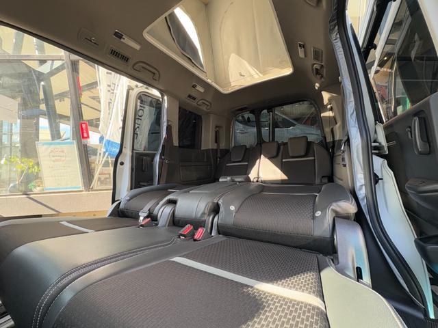 �Z�J���h�V�[�g�̔w�������|�����ƂŃt���b�g�ɁB