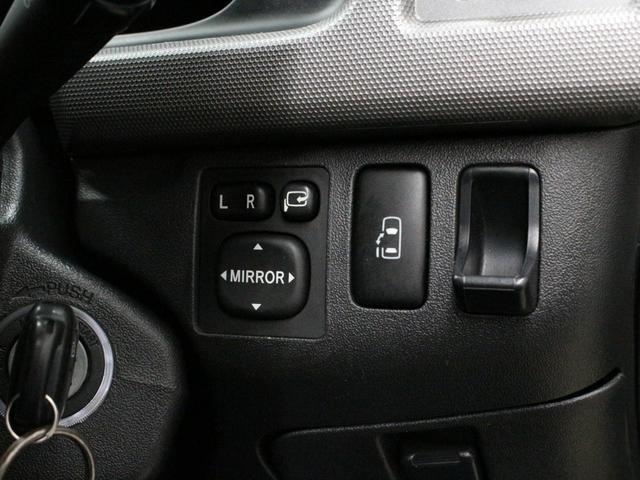 ハイエースワゴン GL ワンオーナー ローダウン オーバーフェンダー構造変更済み HDDナビ フルセグ リアモニター 左パワースライドドア 17インチAW ホワイトレタータイヤ 社外テール(17枚目)