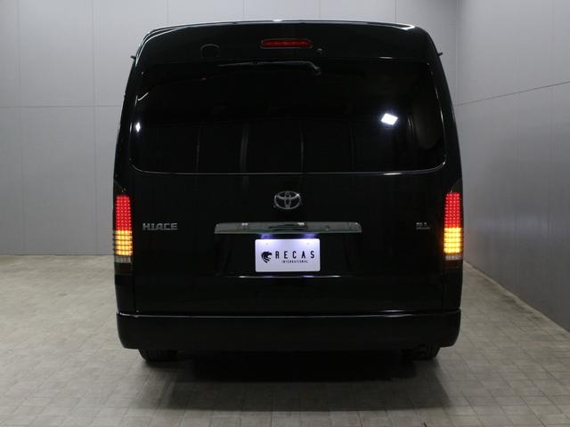 ハイエースワゴン GL ワンオーナー ローダウン オーバーフェンダー構造変更済み HDDナビ フルセグ リアモニター 左パワースライドドア 17インチAW ホワイトレタータイヤ 社外テール(26枚目)