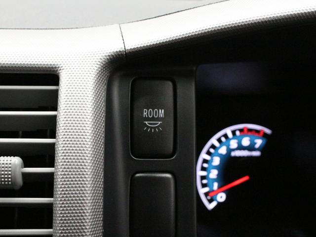 ハイエースワゴン GL ワンオーナー ローダウン オーバーフェンダー構造変更済み HDDナビ フルセグ リアモニター 左パワースライドドア 17インチAW ホワイトレタータイヤ 社外テール(41枚目)