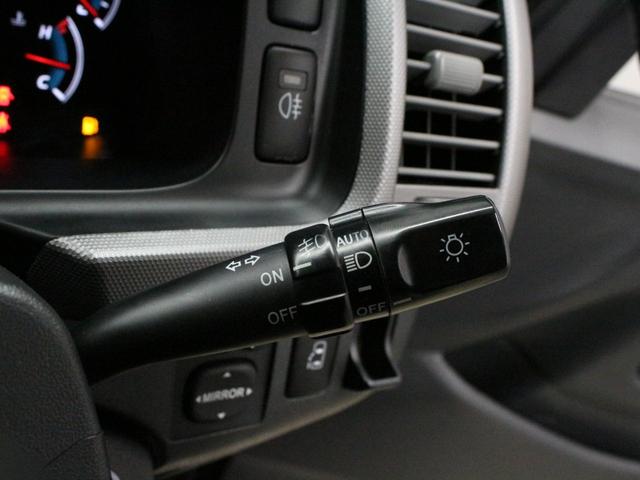 ハイエースワゴン GL ワンオーナー ローダウン オーバーフェンダー構造変更済み HDDナビ フルセグ リアモニター 左パワースライドドア 17インチAW ホワイトレタータイヤ 社外テール(44枚目)