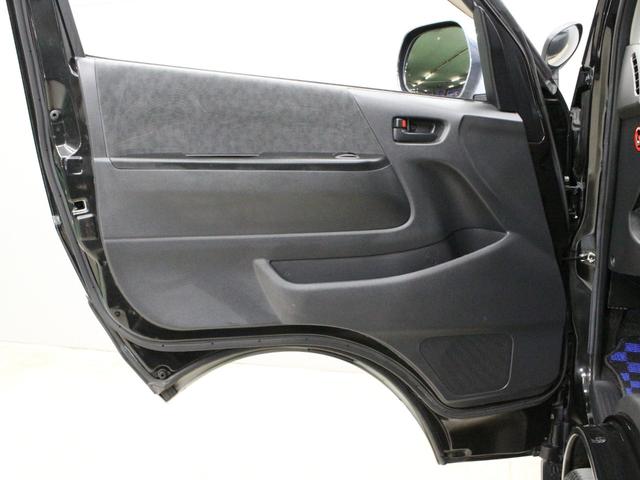 ハイエースワゴン GL ワンオーナー ローダウン オーバーフェンダー構造変更済み HDDナビ フルセグ リアモニター 左パワースライドドア 17インチAW ホワイトレタータイヤ 社外テール(47枚目)