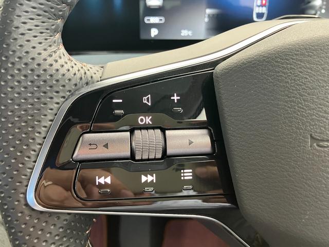 アリア Ｂ６　ｅ－４ＯＲＣＥ　寒冷地仕様車　ナッパレザーシート　プロパイロットリモートパーキング　ＢＯＳＥ　ＣａｒＰｌａｙ　デジタルインナーミラー　ヘッドアップディスプレイ　運転／助手席／後席シートヒーター　ベンチレーション（15枚目）