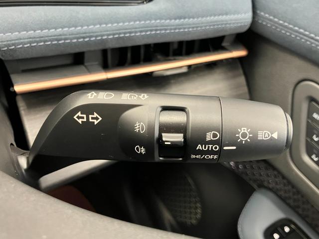アリア Ｂ６　ｅ－４ＯＲＣＥ　寒冷地仕様車　ナッパレザーシート　プロパイロットリモートパーキング　ＢＯＳＥ　ＣａｒＰｌａｙ　デジタルインナーミラー　ヘッドアップディスプレイ　運転／助手席／後席シートヒーター　ベンチレーション（18枚目）