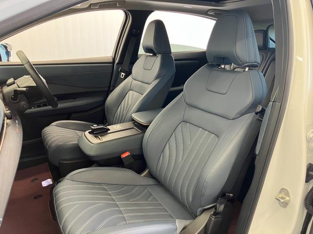 アリア Ｂ６　ｅ－４ＯＲＣＥ　寒冷地仕様車　ナッパレザーシート　プロパイロットリモートパーキング　ＢＯＳＥ　ＣａｒＰｌａｙ　デジタルインナーミラー　ヘッドアップディスプレイ　運転／助手席／後席シートヒーター　ベンチレーション（37枚目）